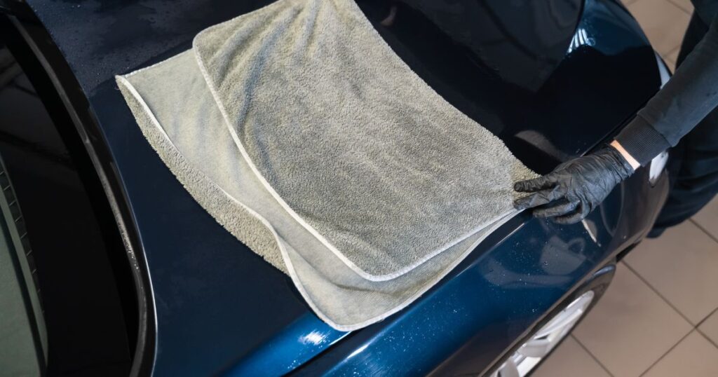 microfiber towel for car detailing